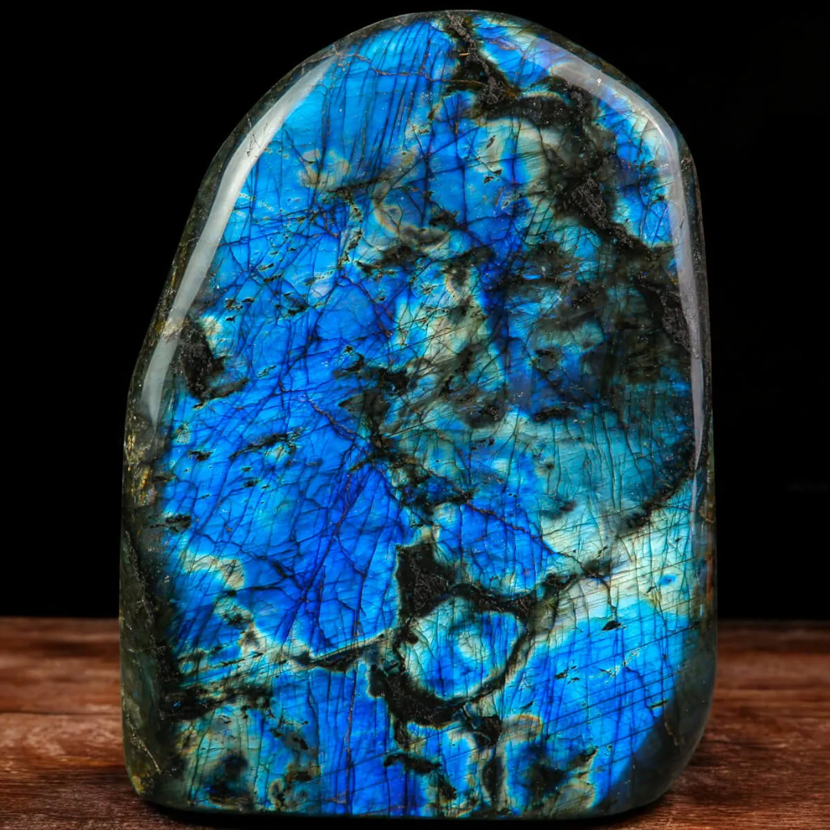 Labradorite in Forma Libera.