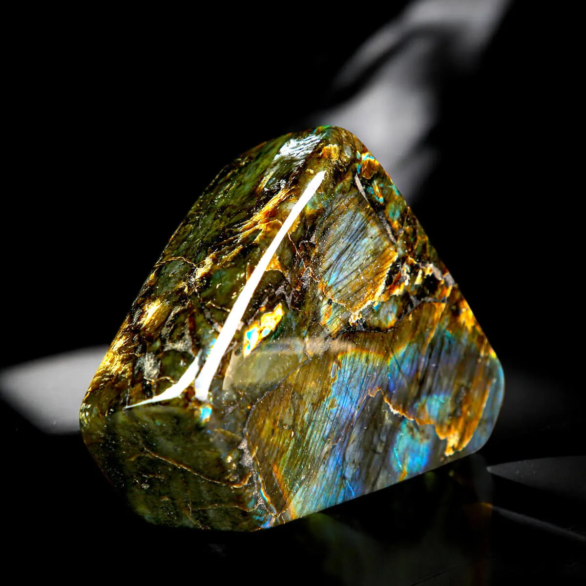 Labradorite "Spectrolite" - Forma Libera Lucida.