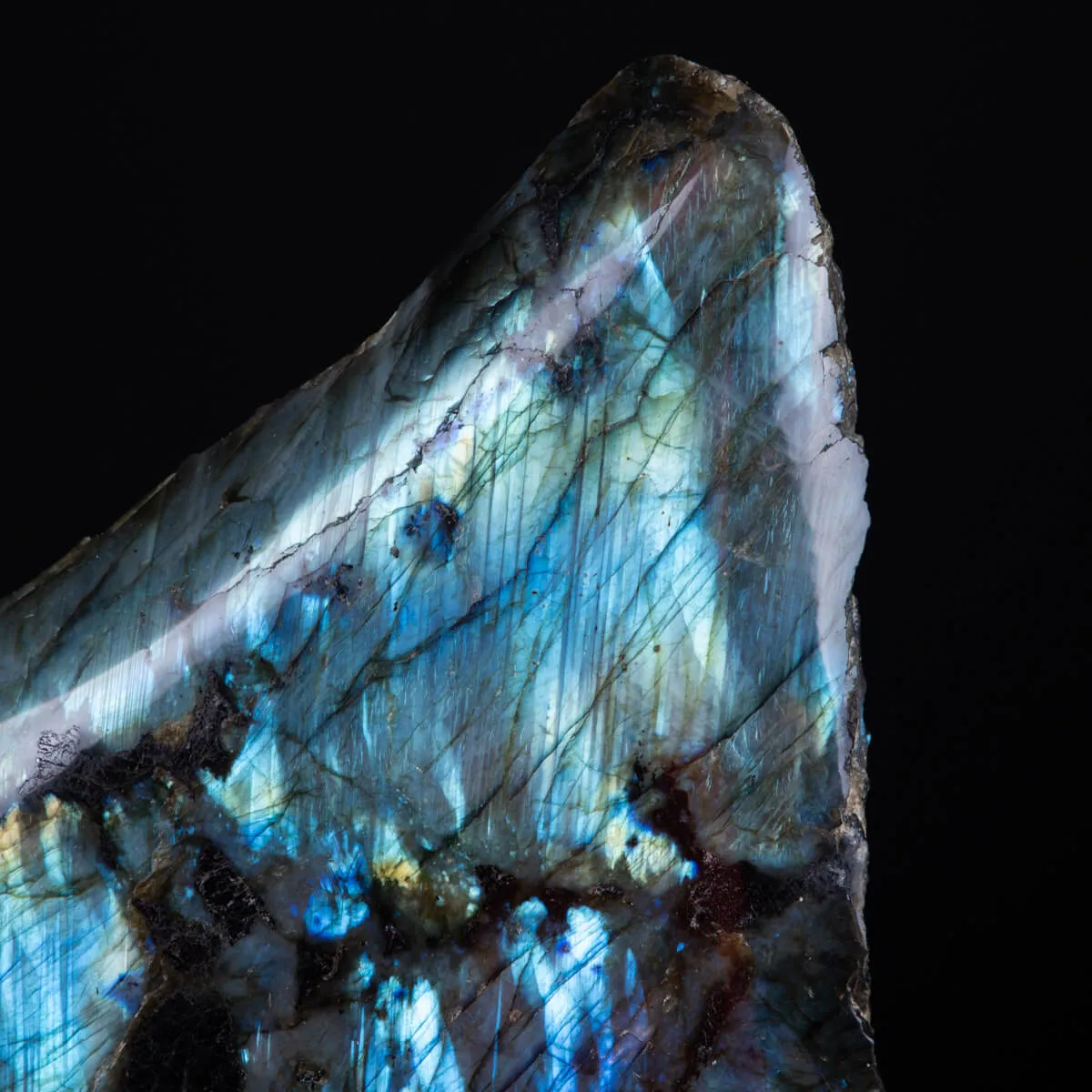 Pietra di Labradorite Unica per Design d'Interni.