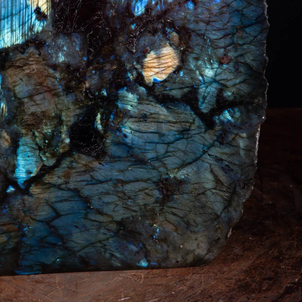 Pietra di Labradorite Unica per Design d'Interni.