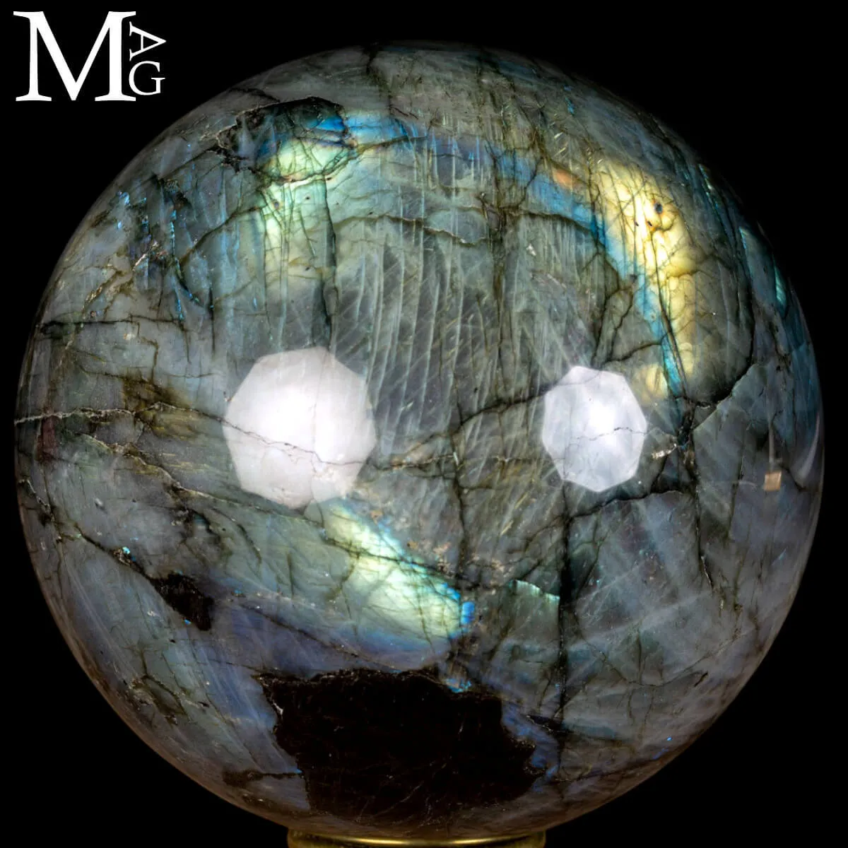 Sfera di Labradorite del Madagascar – Luce, mistero e metamorfosi