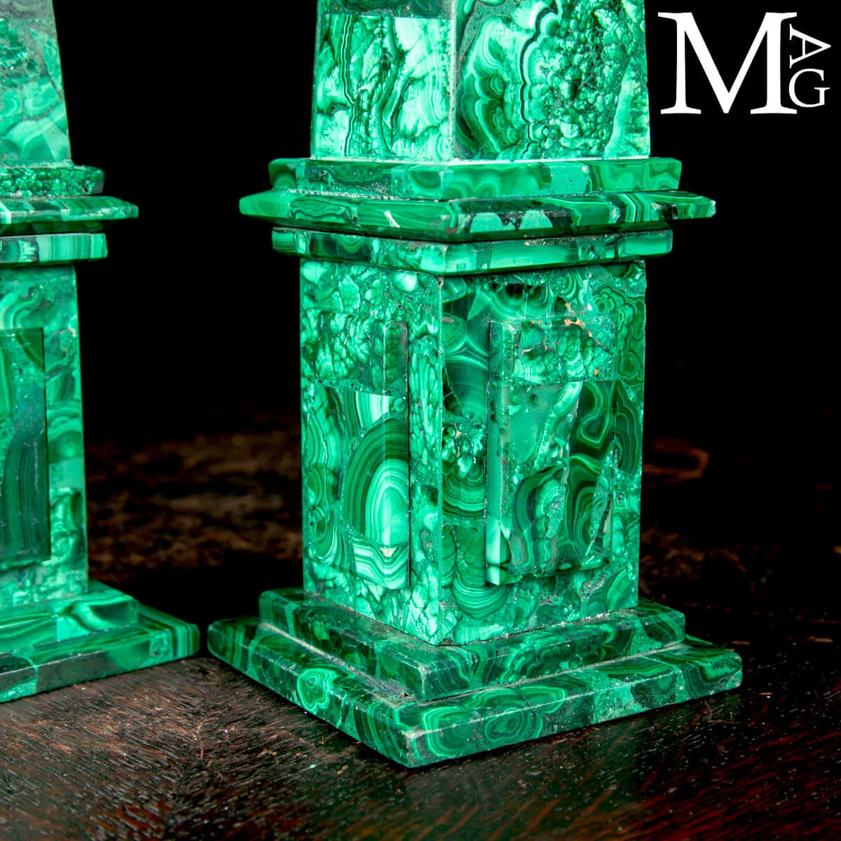 Coppia di Obelischi in Malachite - Mosaico
