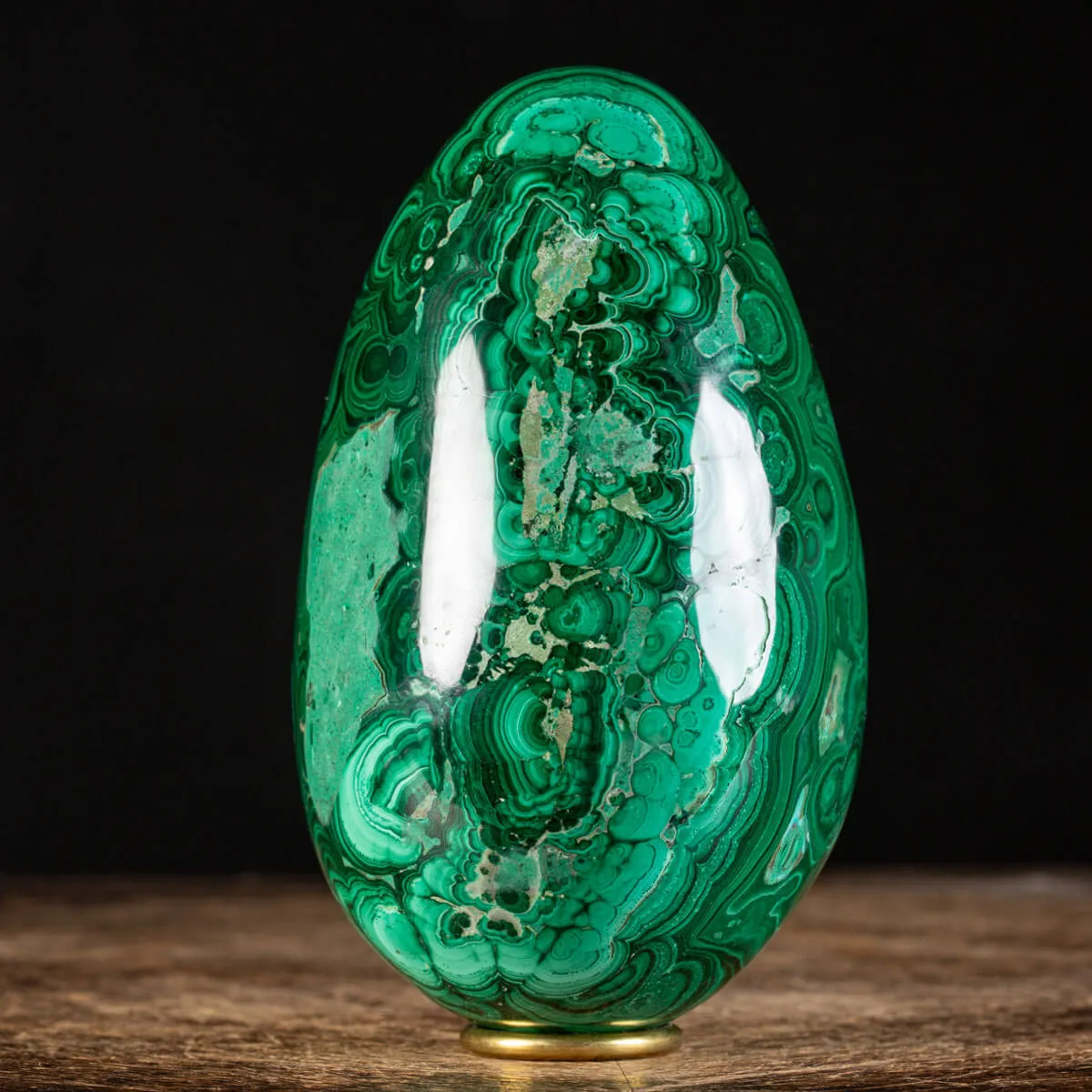 Uovo di malachite levigato