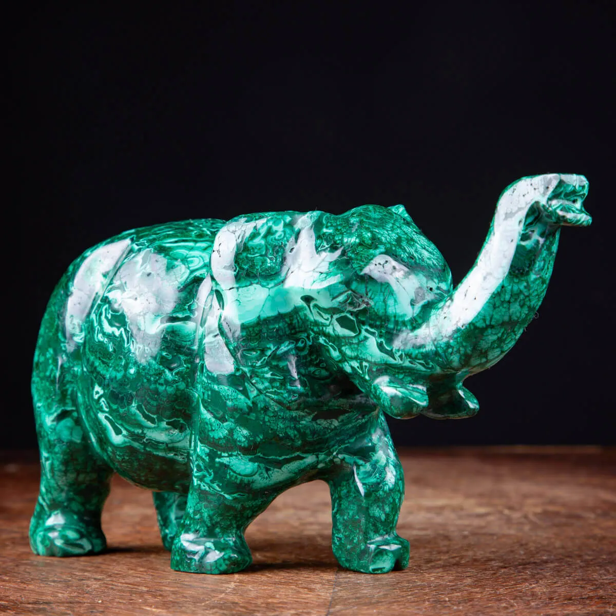 Intaglio in Malachite - Elefante Scolpito.