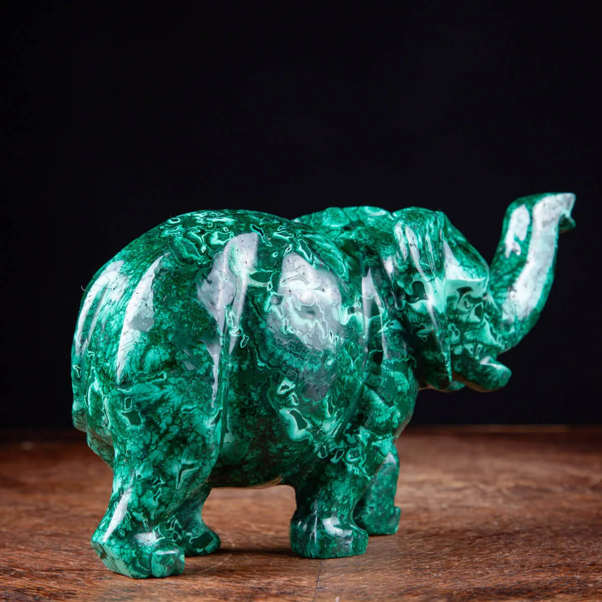 Intaglio in Malachite - Elefante Scolpito.