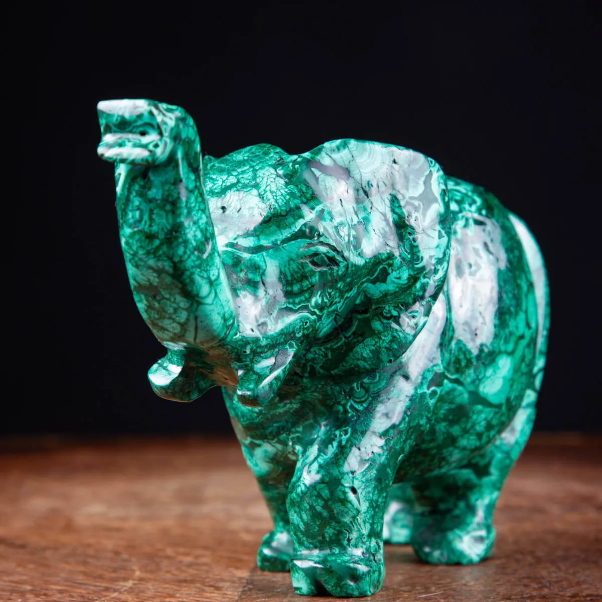 Intaglio in Malachite - Elefante Scolpito.