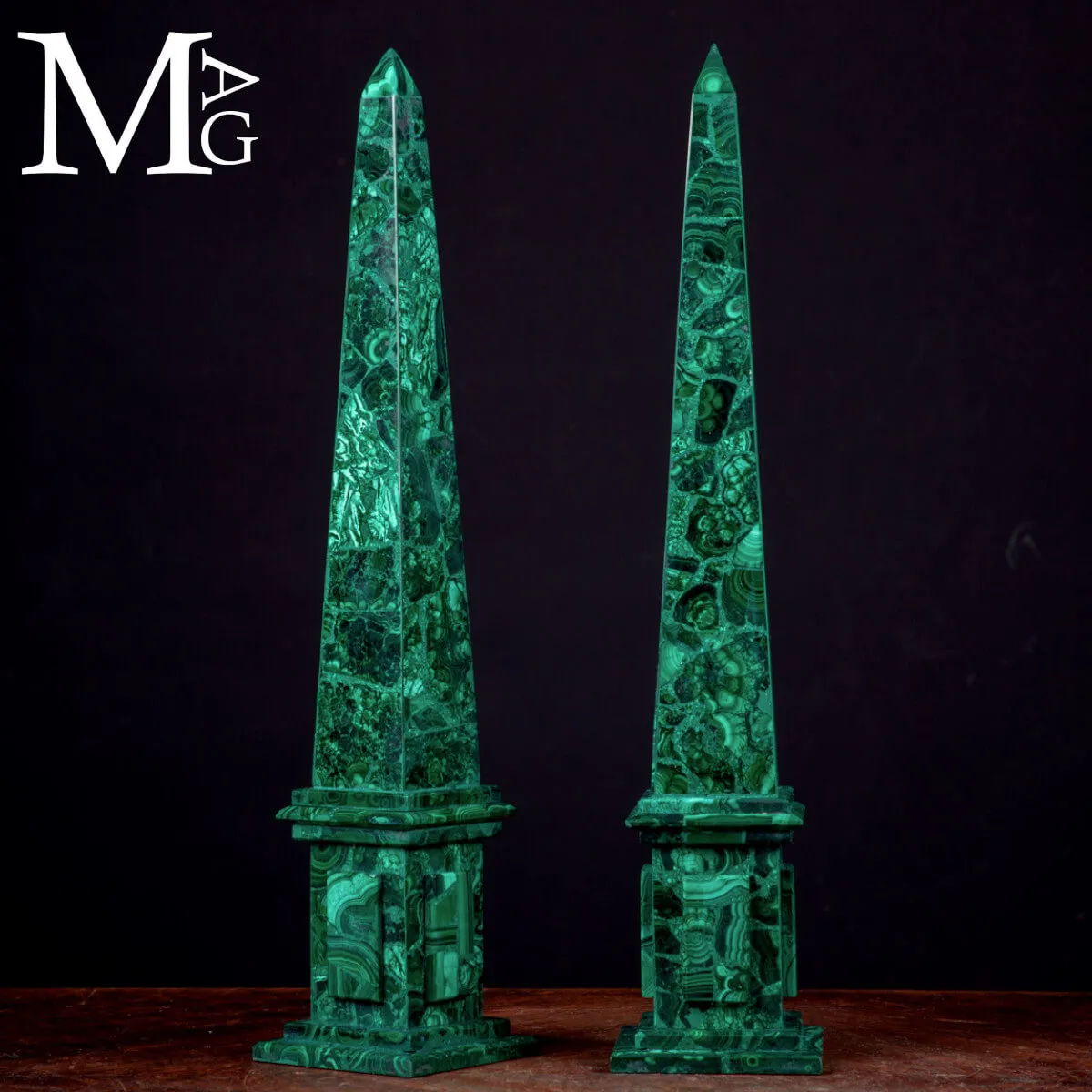 Coppia di Obelischi in Malachite a Mosaico.
