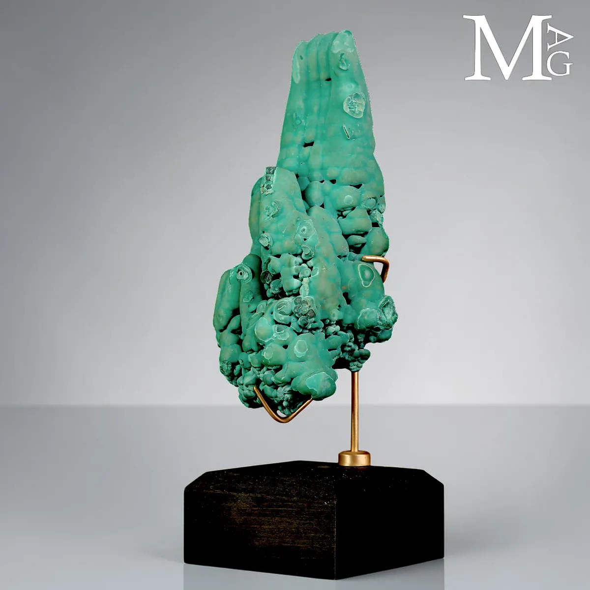 Malachite Stalattitica e Botrioidale del Congo su Base