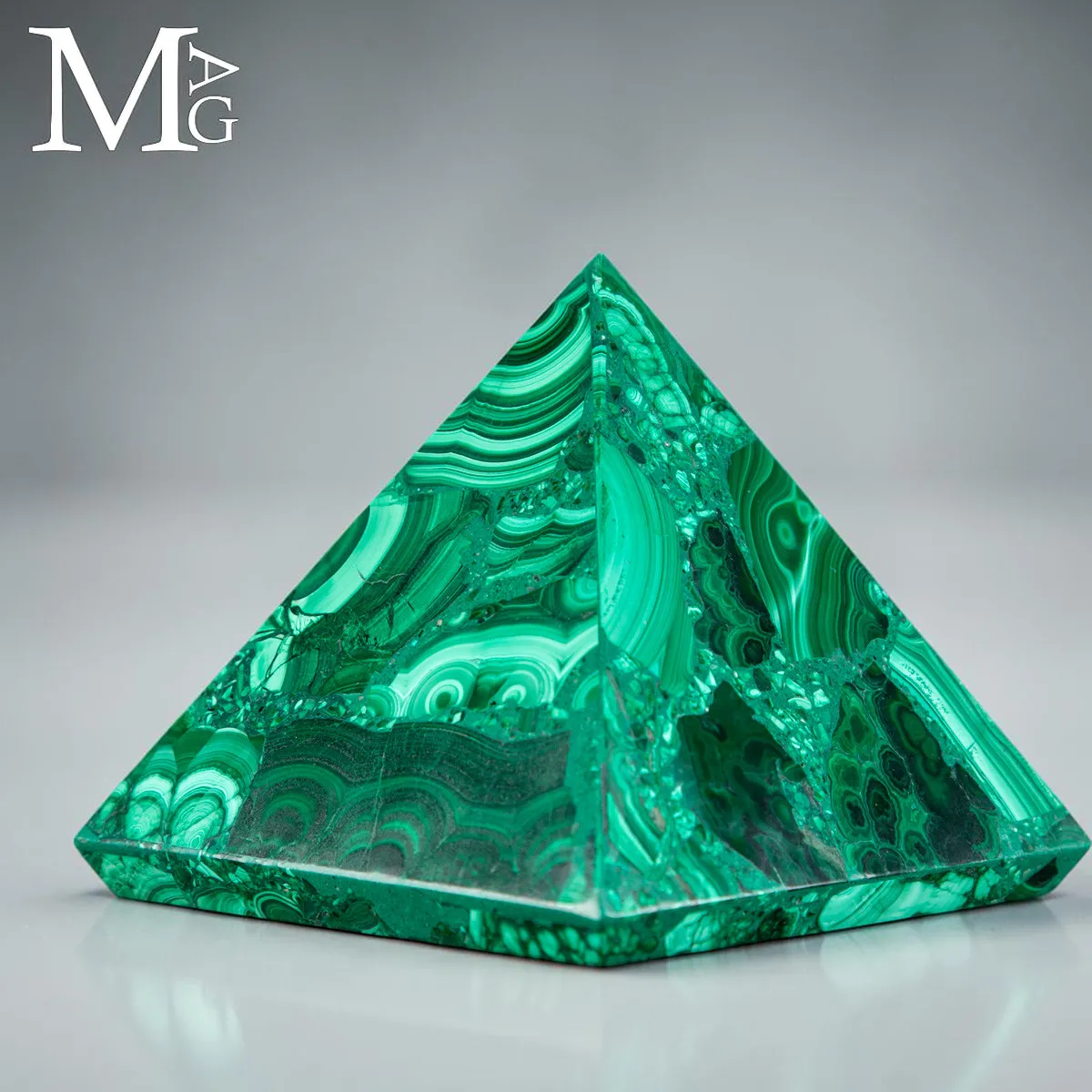 Piramide in Malachite del Congo
