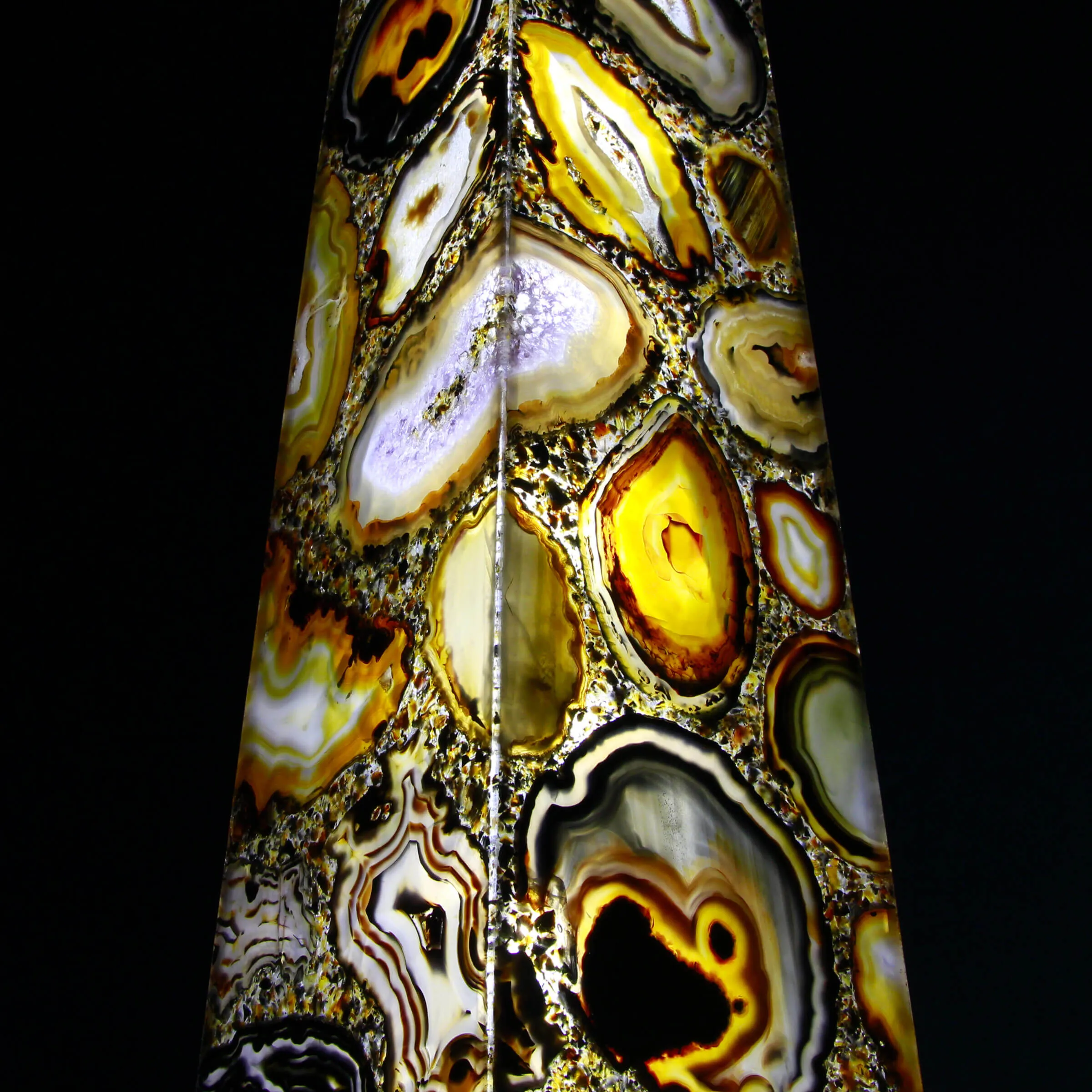 Obelisco Lampada Agata