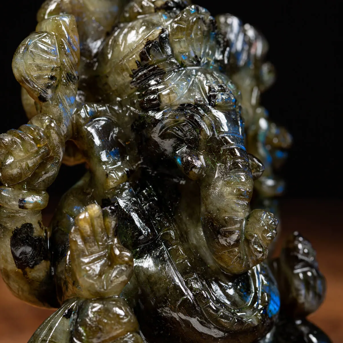 Statua Ganesh Labradorite (660g)