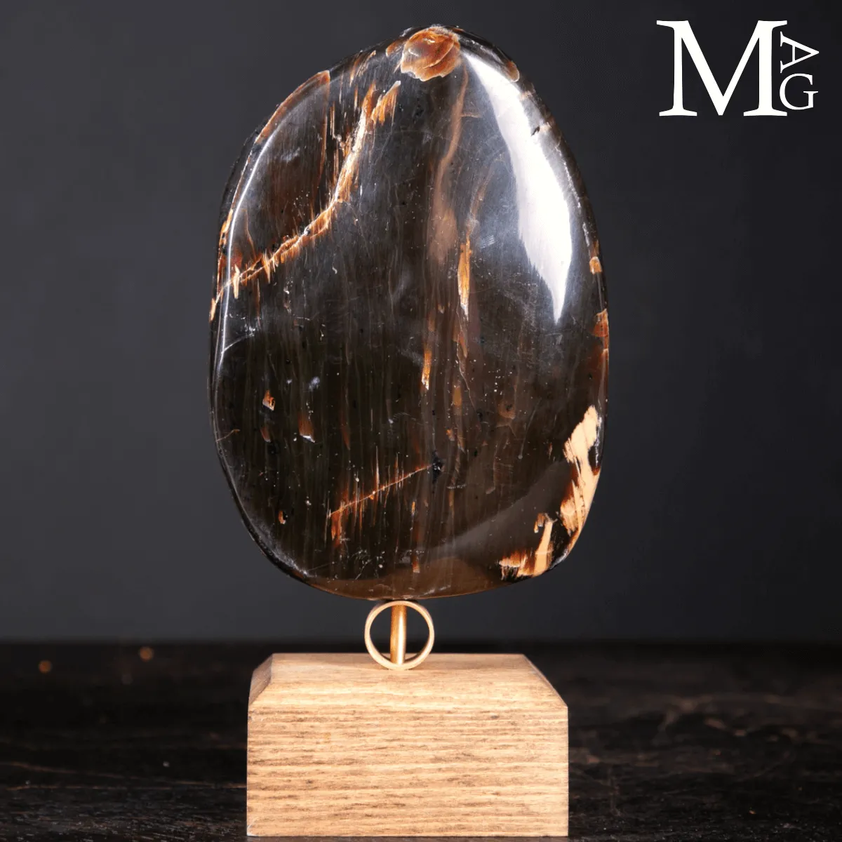 Ambra Blue di Sumatra – Resina Fossile e Luce.