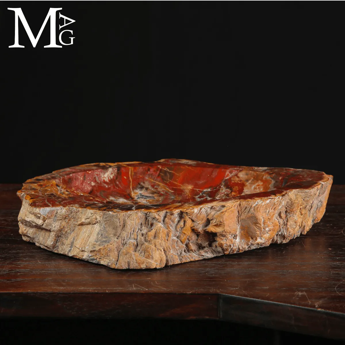 Svuotatasche in legno fossile Agatizzato – Madagascar