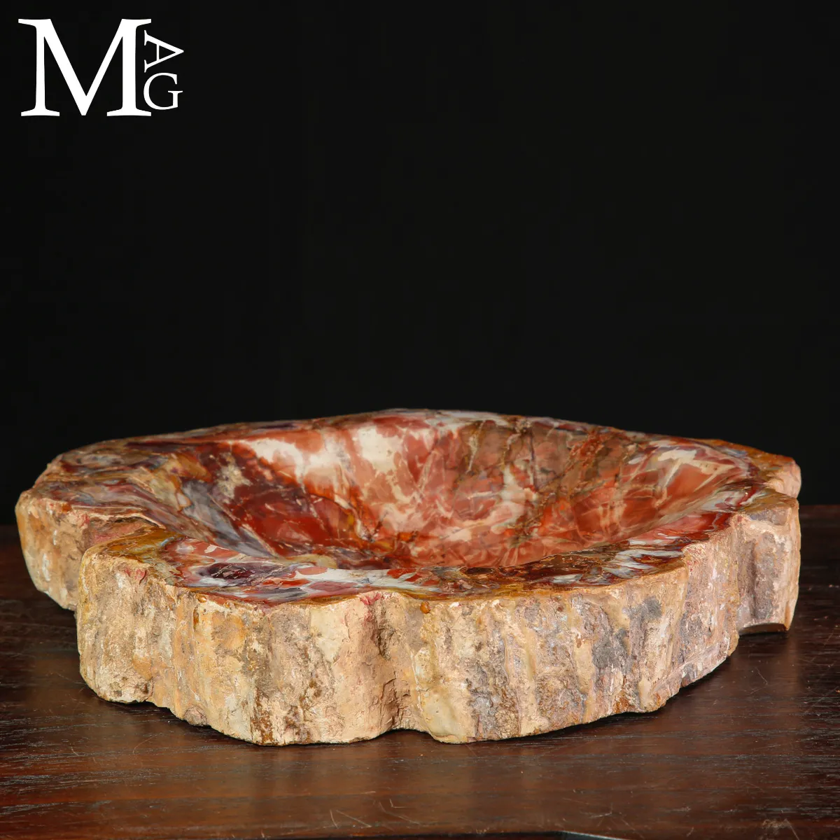 Svuotatasche in legno fossile agatizzato – Madagascar