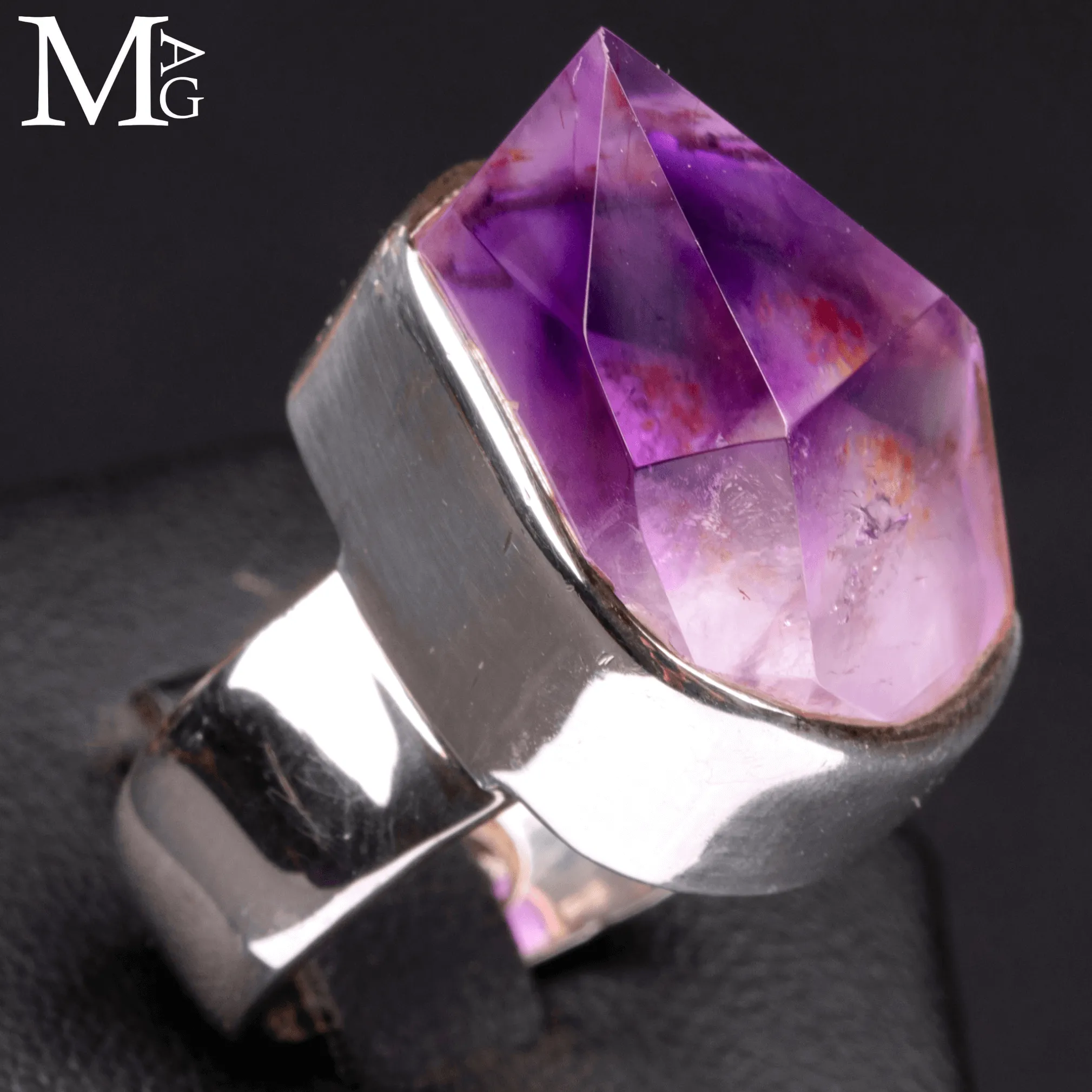Anello in argento 925 con Ametista Boliviana.