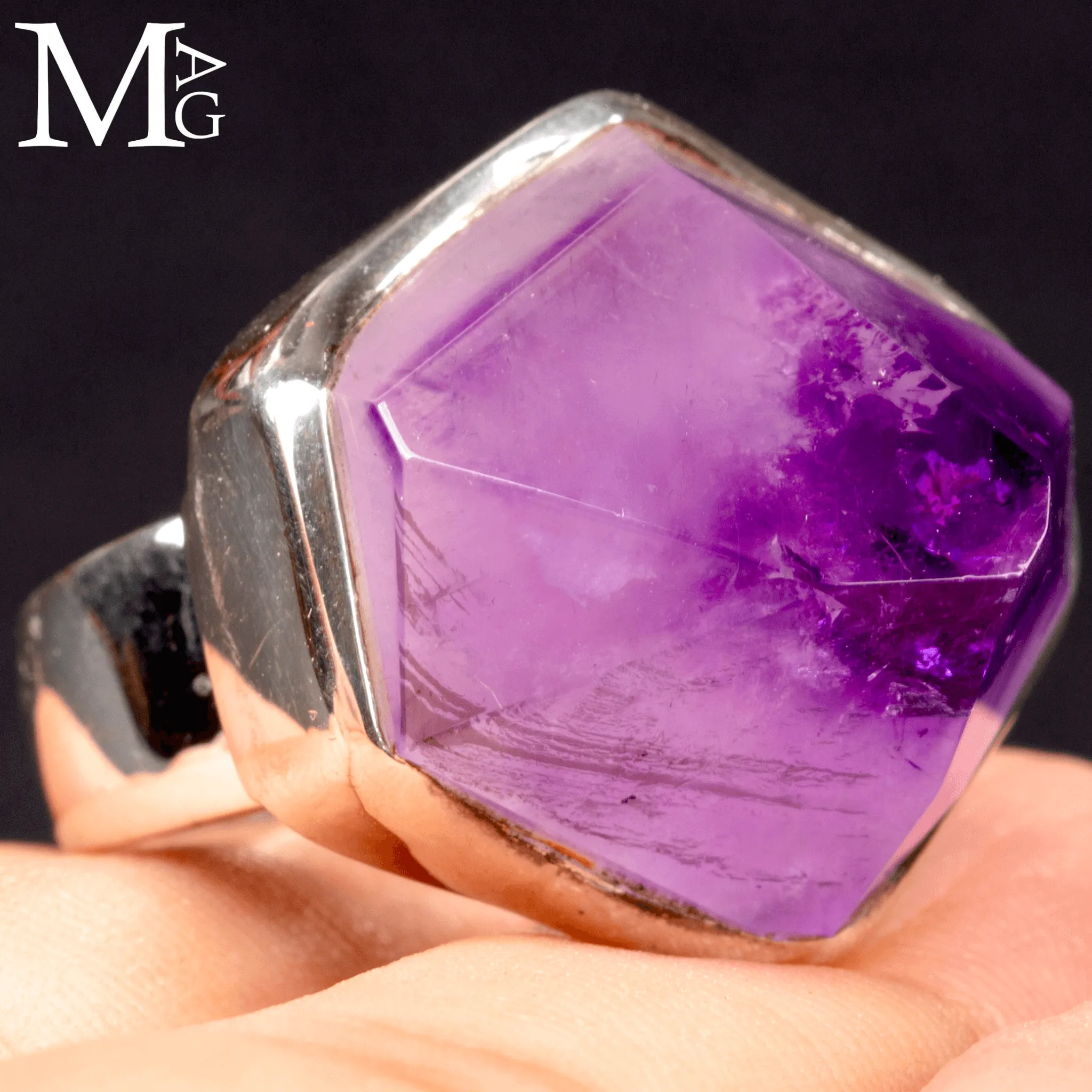 Anello in argento 925 con Ametista Boliviana.