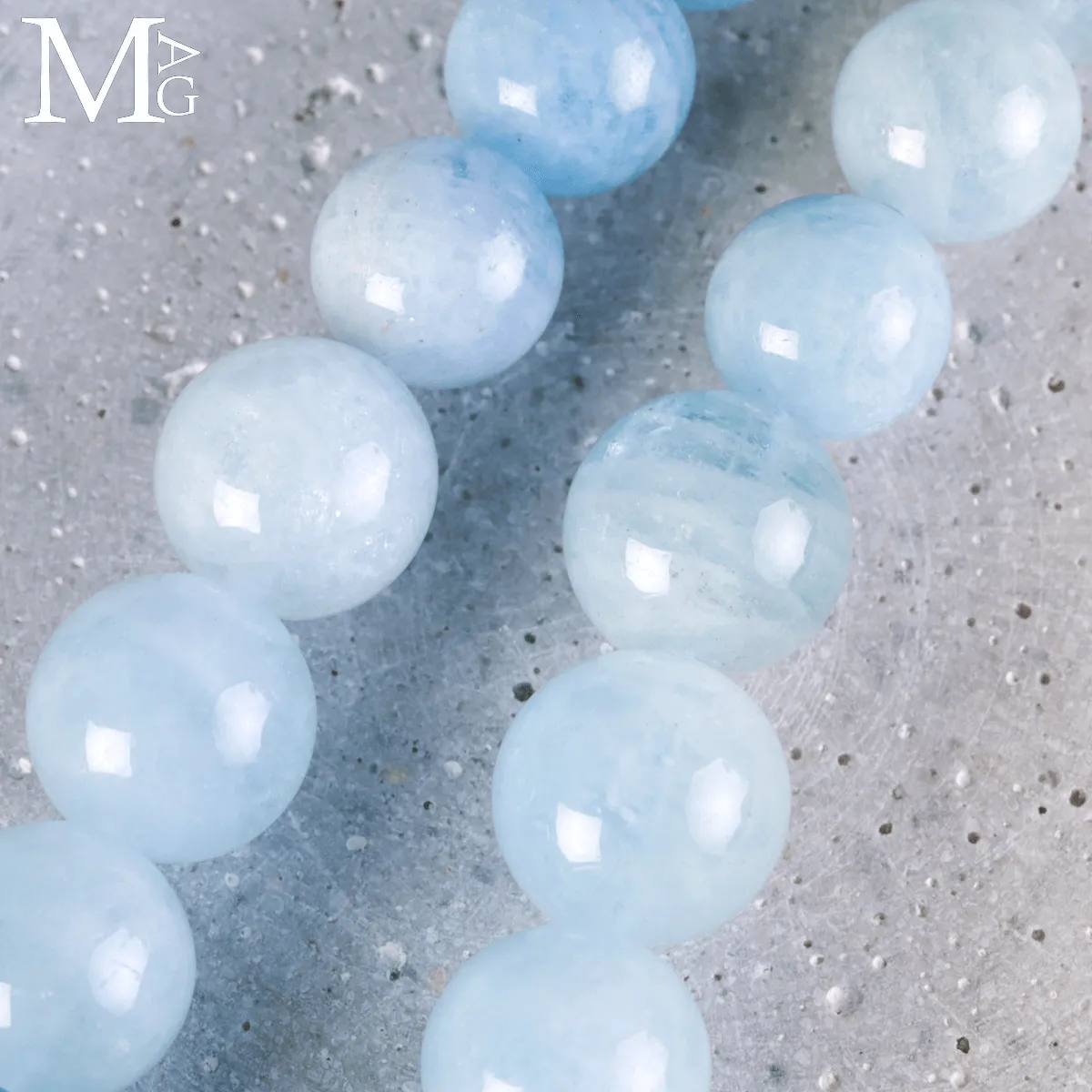 Collana in Kyanite, Neon Apatite e Acquamarina.