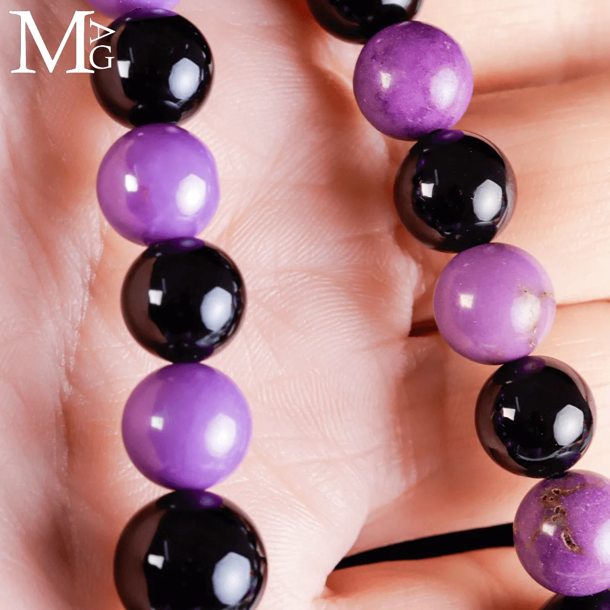 Collana in Phosphosiderite e Onice Nero a Scalare.