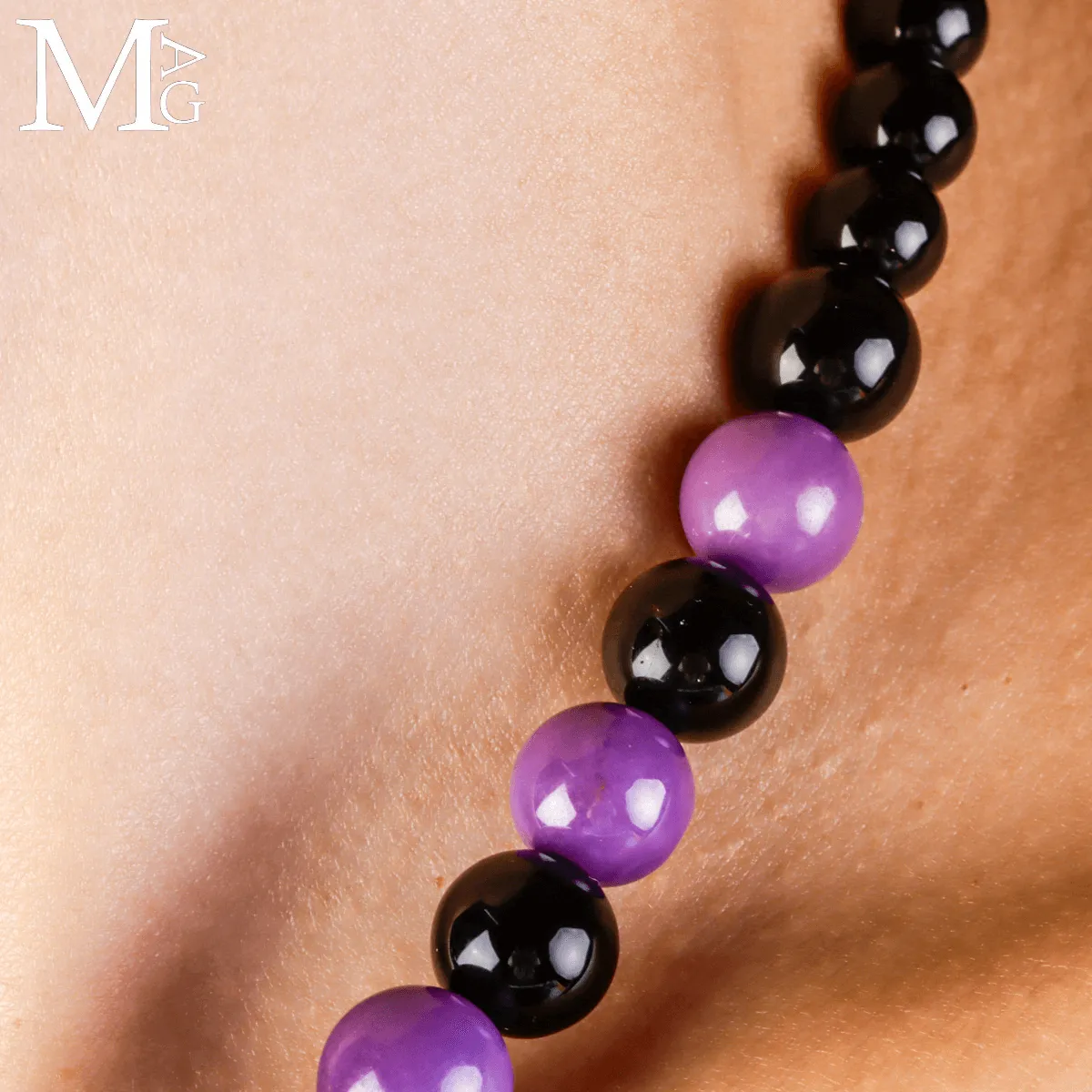 Collana in Phosphosiderite e Onice Nero a Scalare.