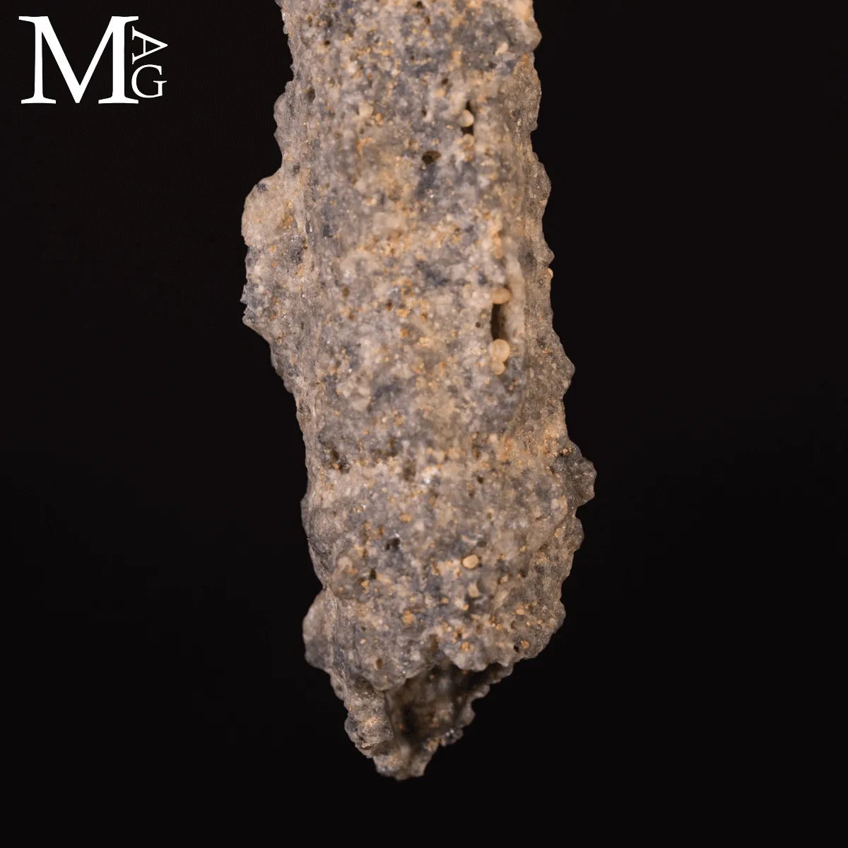 Fulgorite – Tre frammenti di fulmine vetrificato.