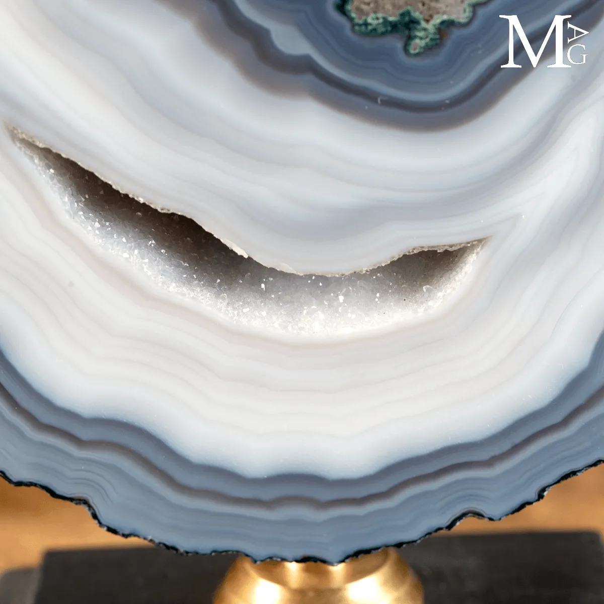 Fetta di Geode in Agata su Base – Il Sorriso della Terra.