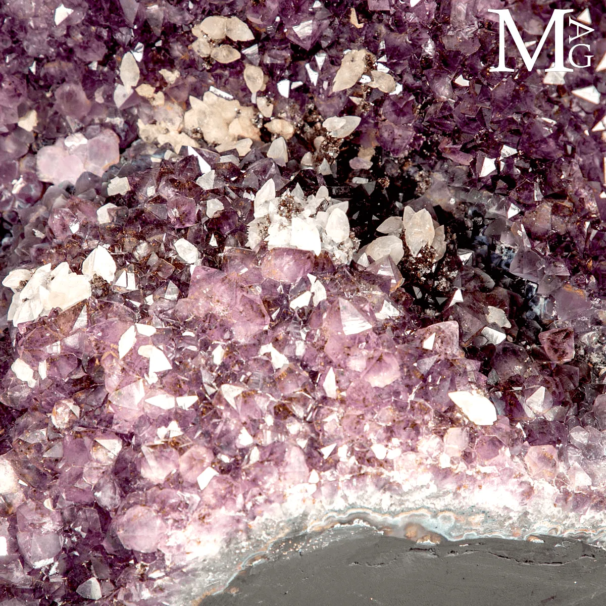 Geode Monumentale di Ametista – Colonna