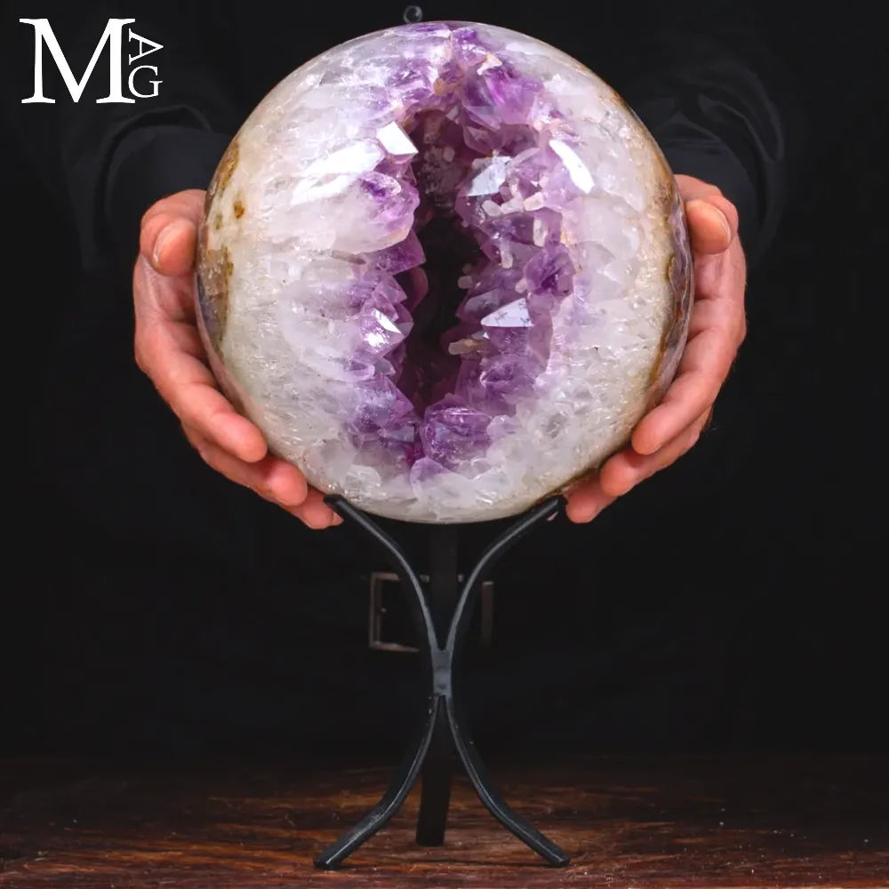 Grande Sfera in Quarzo Ametista da Geode Naturale