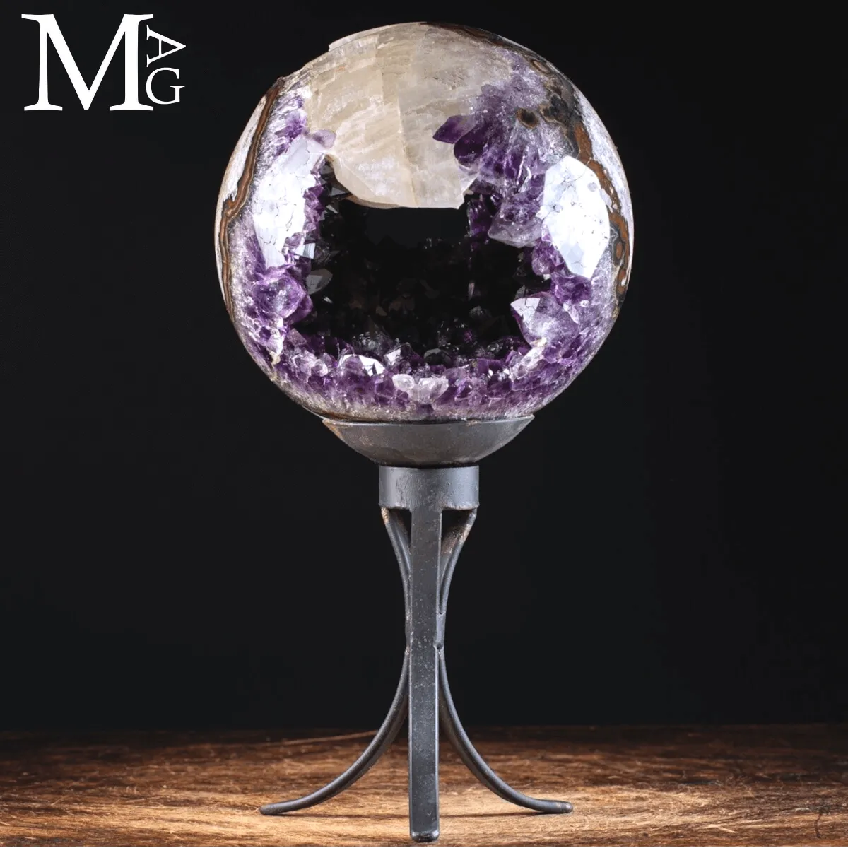 Sfera di Ametista - Geode con Cristallo di Calcite Naturale.