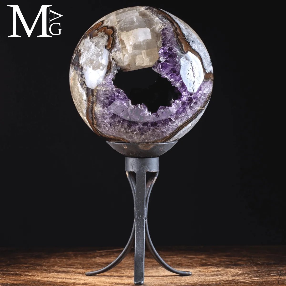 Sfera di Ametista - Geode con Cristallo di Calcite Naturale.