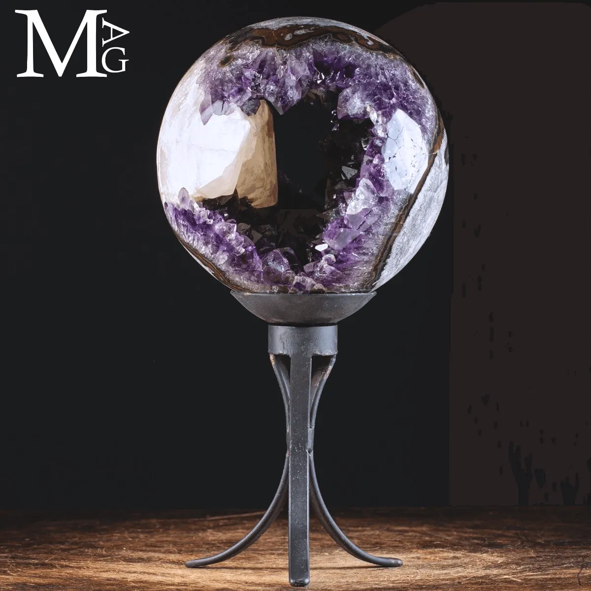 Sfera di Ametista - Geode con Cristallo di Calcite Naturale.