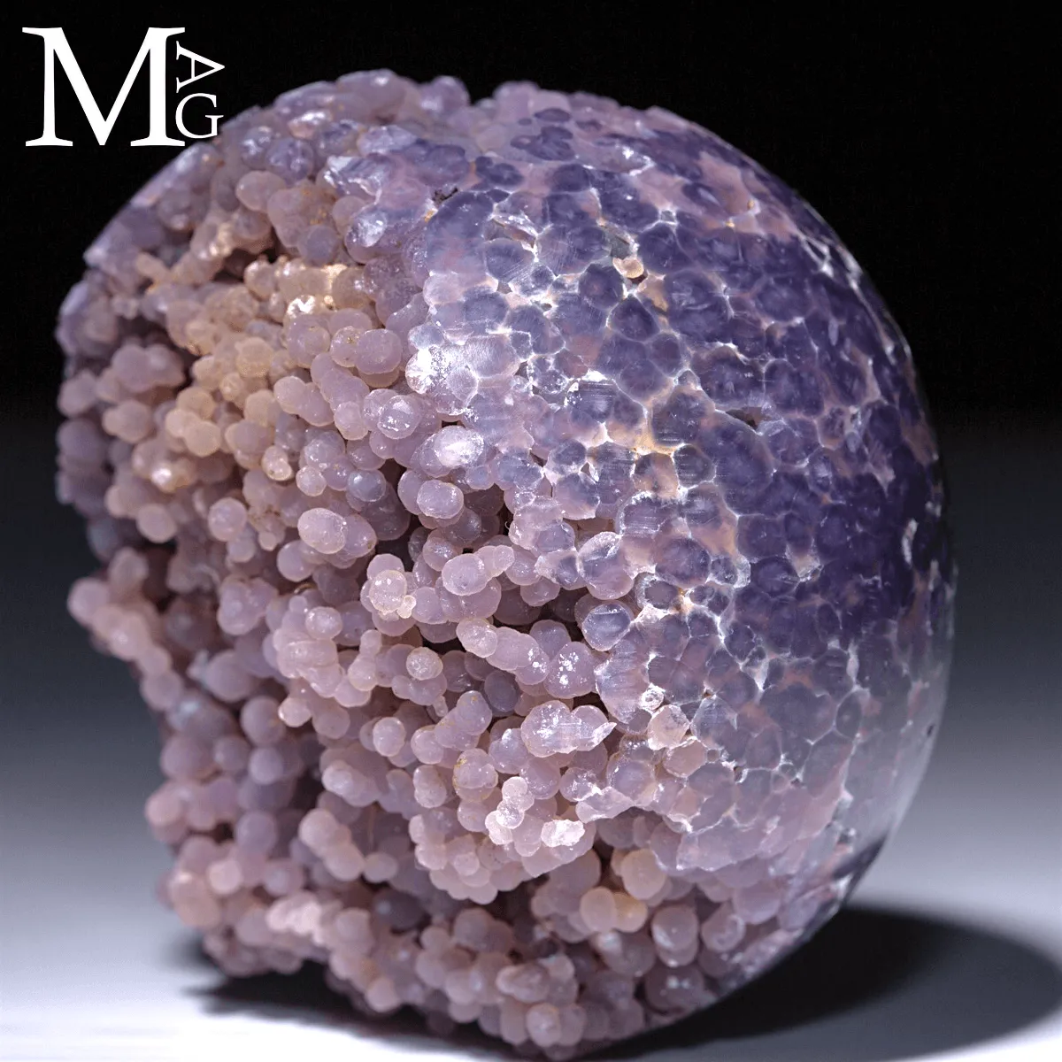 Sfera in Grape Agate dell’Indonesia