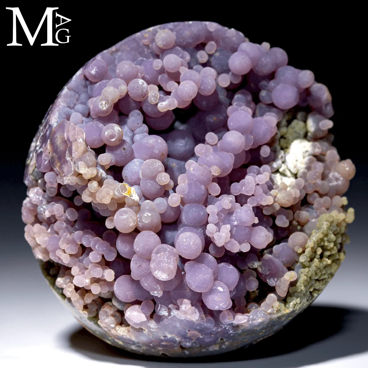 Sfera in Grape Agate - Un piccolo universo di globi.