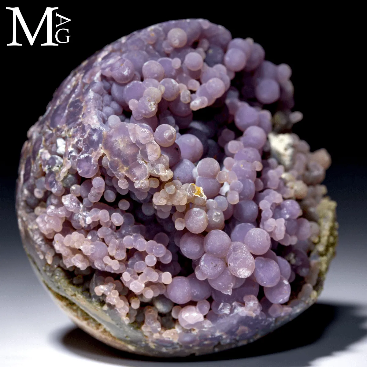 Sfera in Grape Agate - Un piccolo universo di globi.