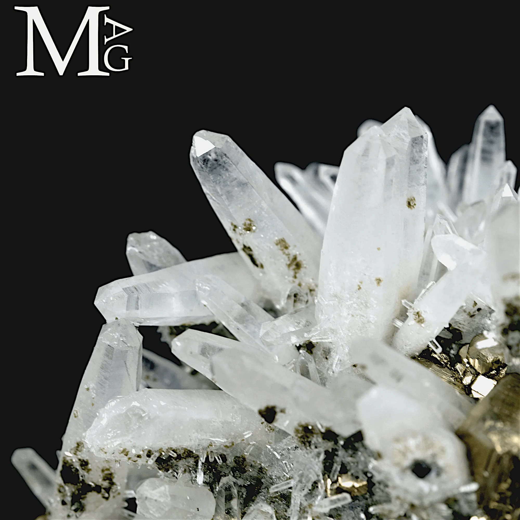 Quarzo su Pirite – Huanzala Mine, Ancash, Perù