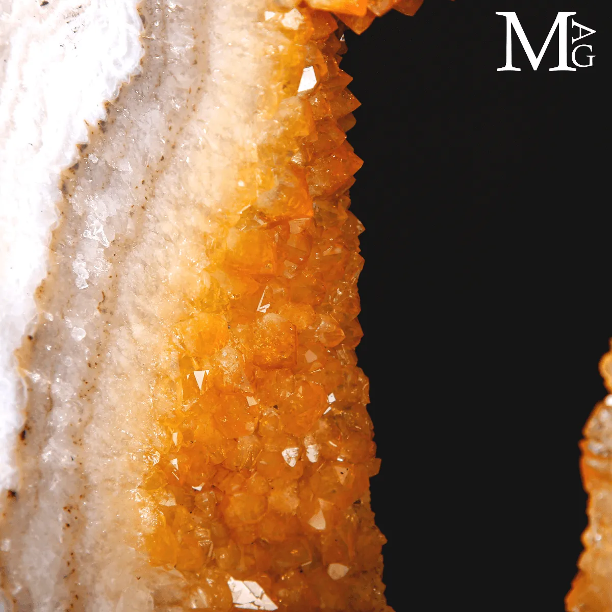 Geode di Citrino Madeira – Fetta su Base Cementizia.