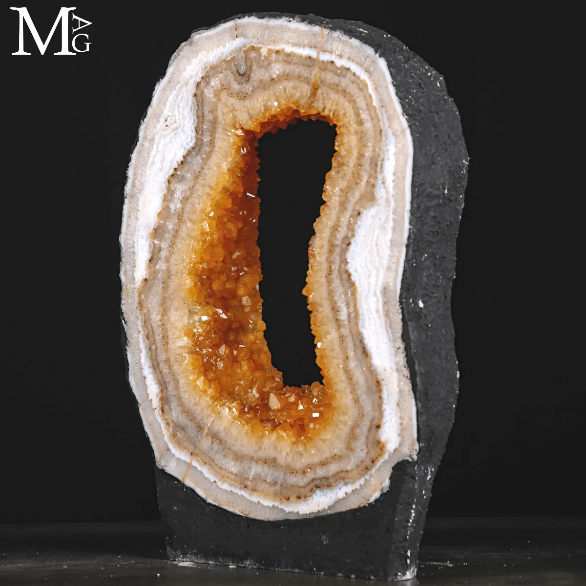 Geode di Citrino Madeira – Fetta su Base Cementizia.