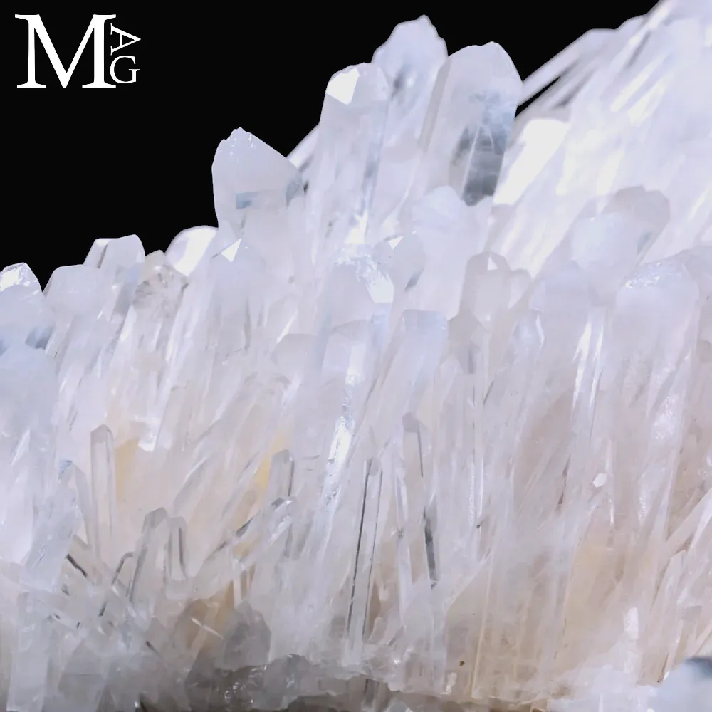 Drusa di Quarzo Aghiforme di Qualità Superiore – Santander, Colombia