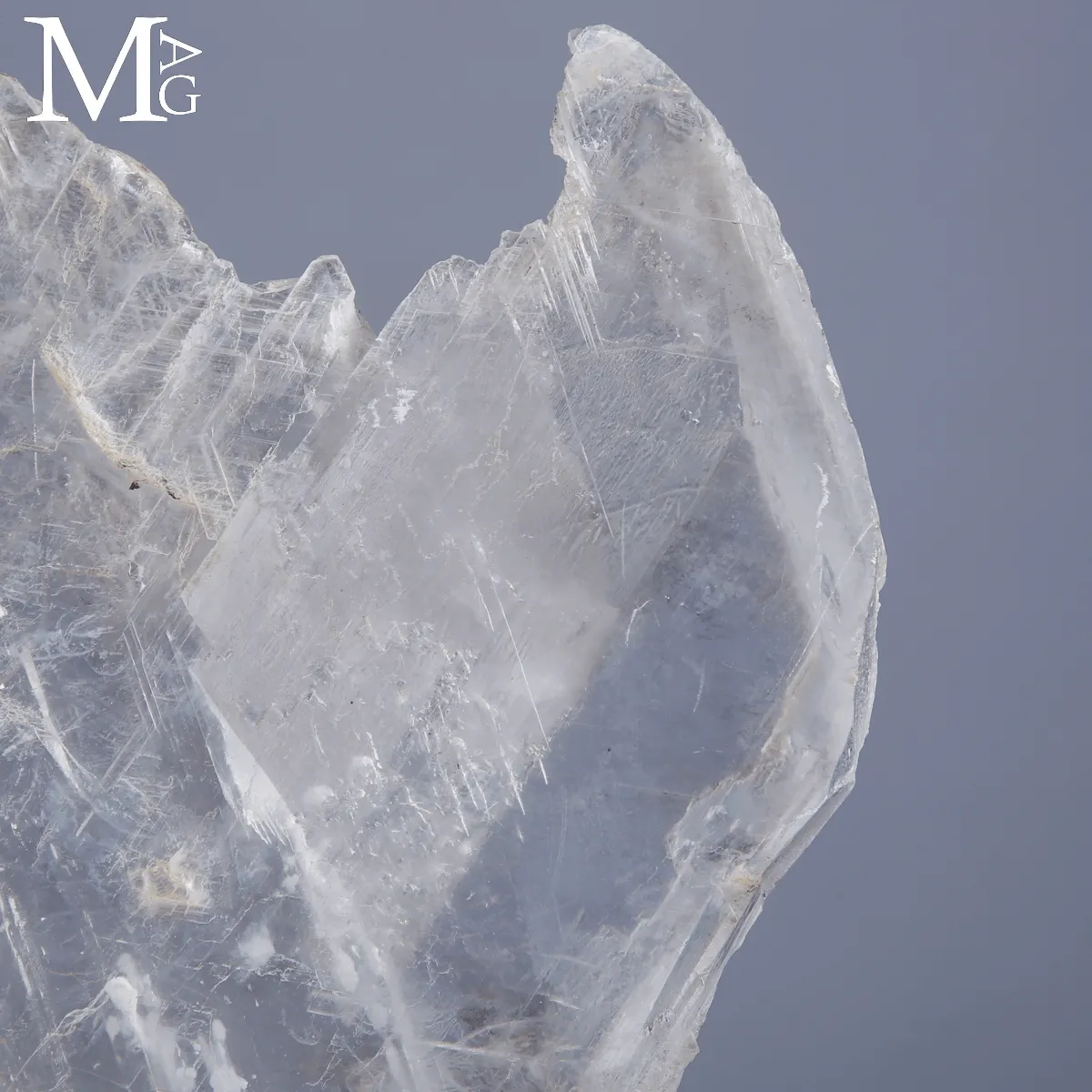 Cristallo di Selenite Naturale crescita a ventaglio.
