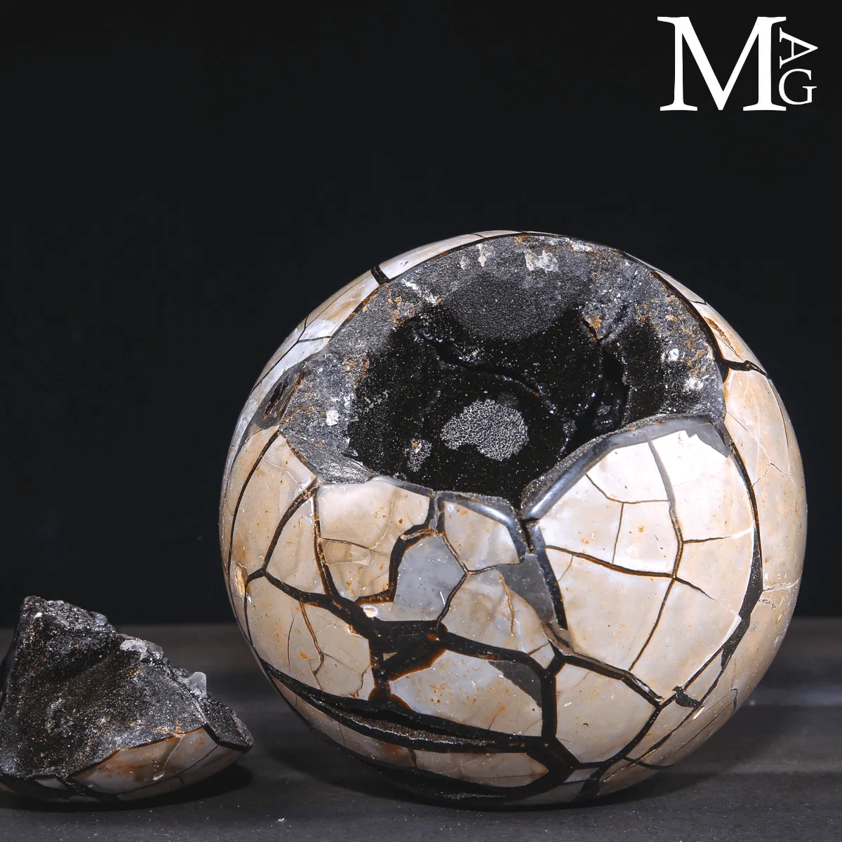 Sfera in Septaria con Geode Naturale – Madagascar