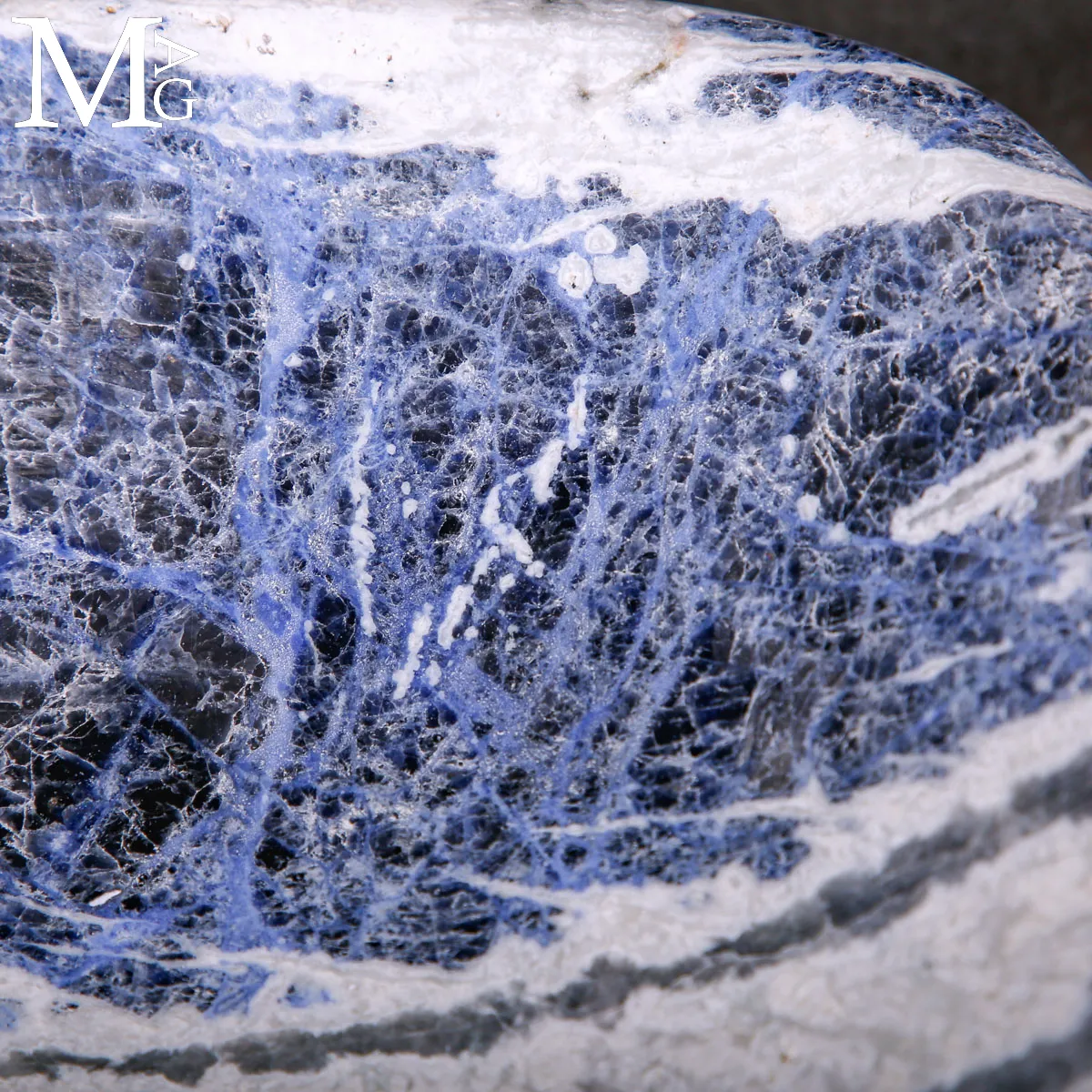 Vasca in Sodalite del Brasile