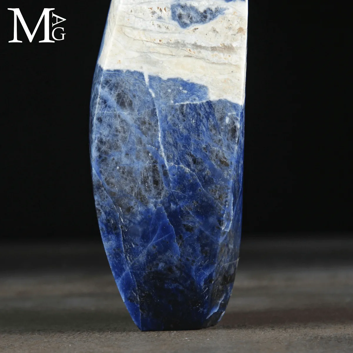 Intaglio in Sodalite del Brasile