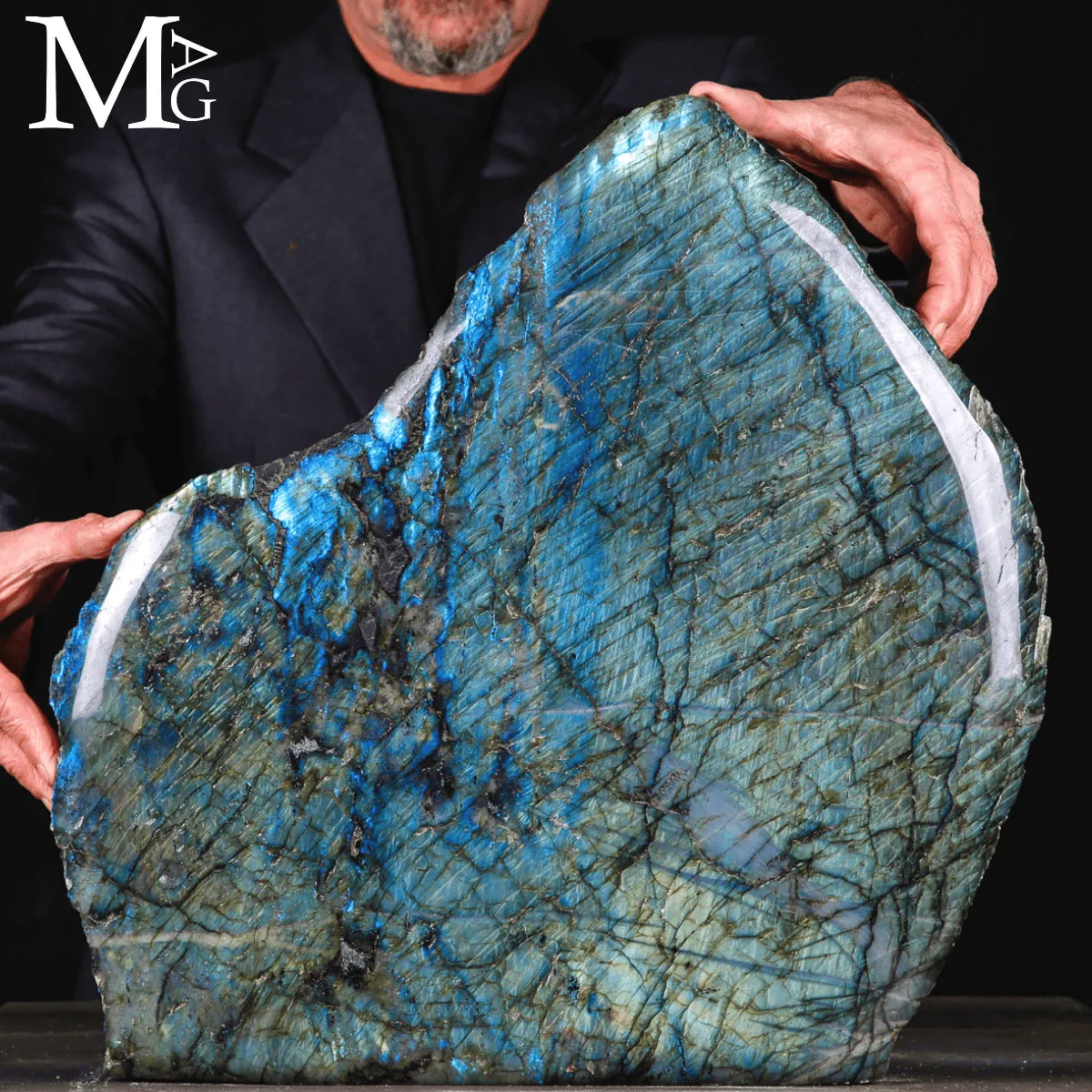 Grande Labradorite Blue and Golden Flash del Madagascar