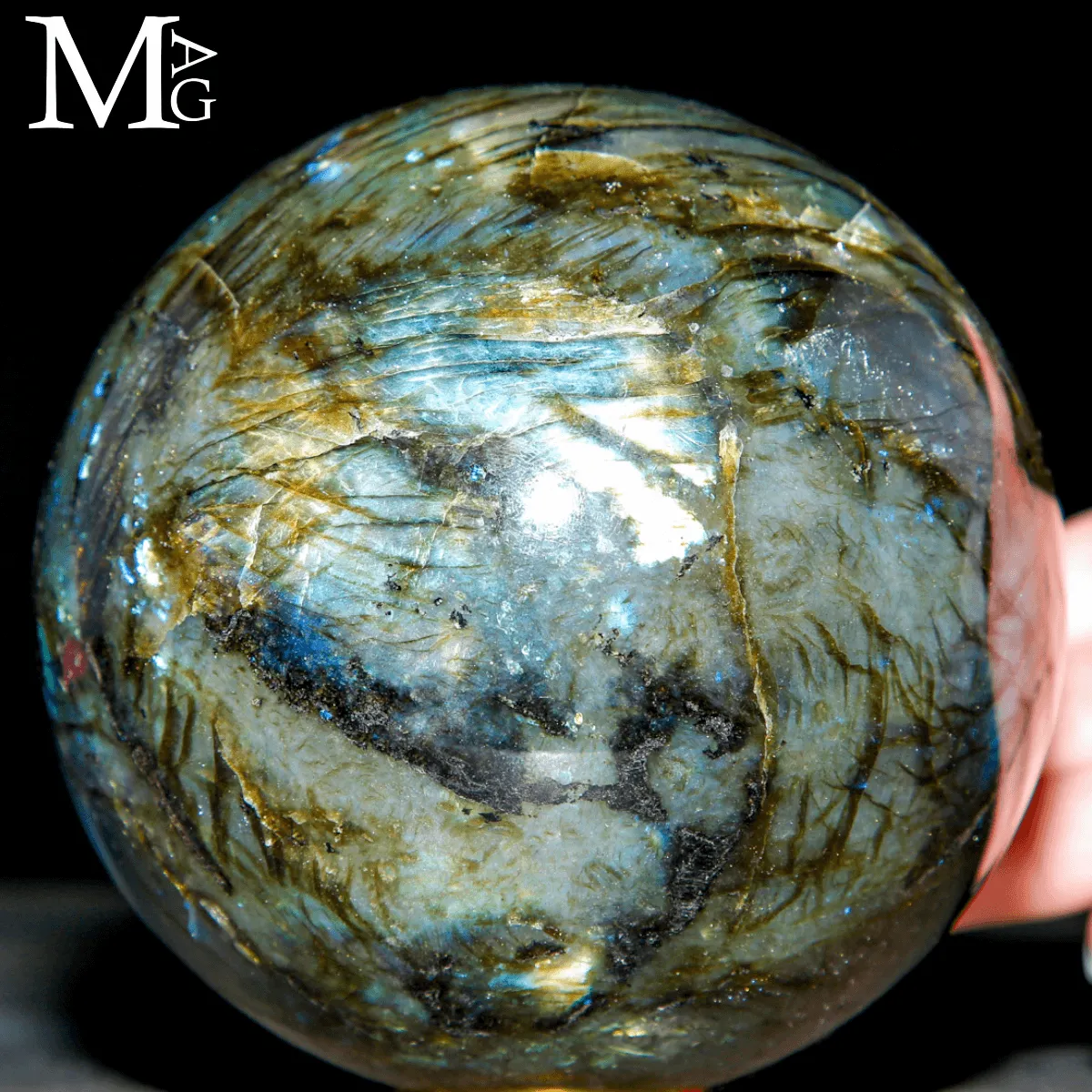 Sfera in Labradorite del Madagascar