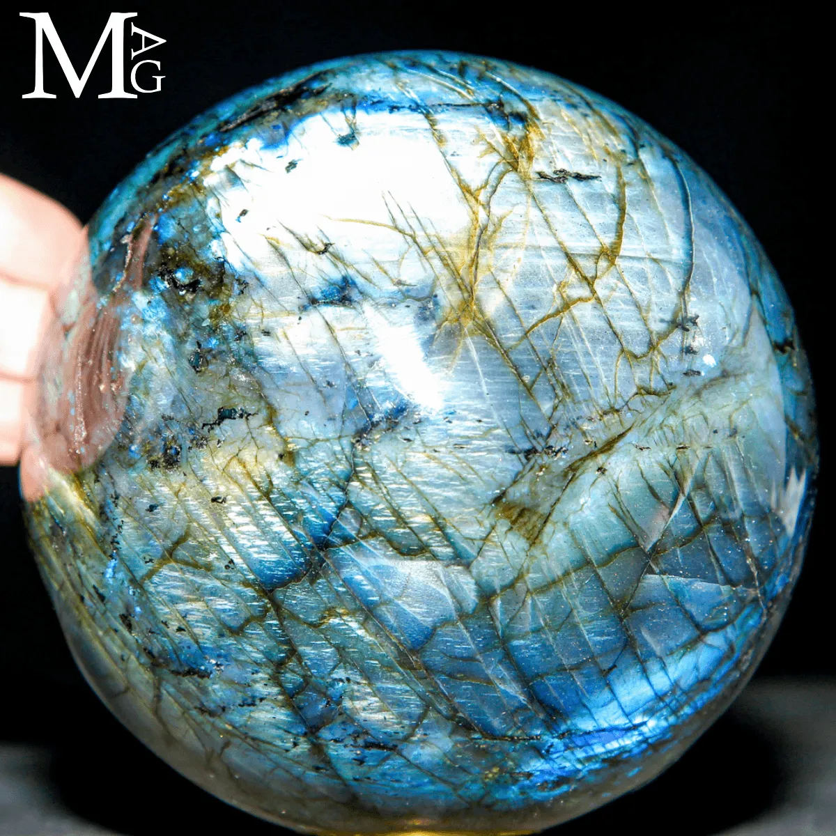 Sfera in Labradorite del Madagascar