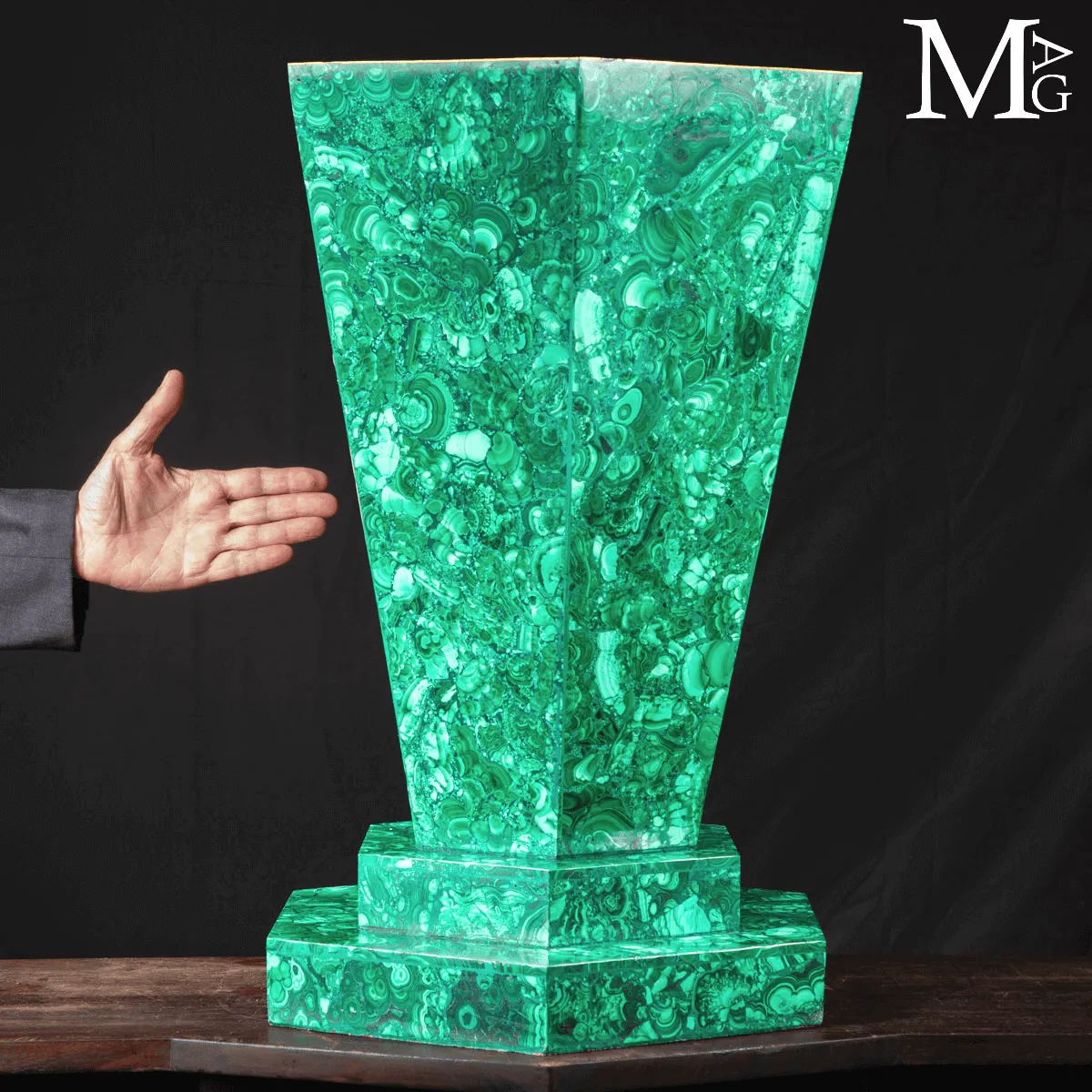 Vaso Imperiale in Malachite - Arredo Lapidario.