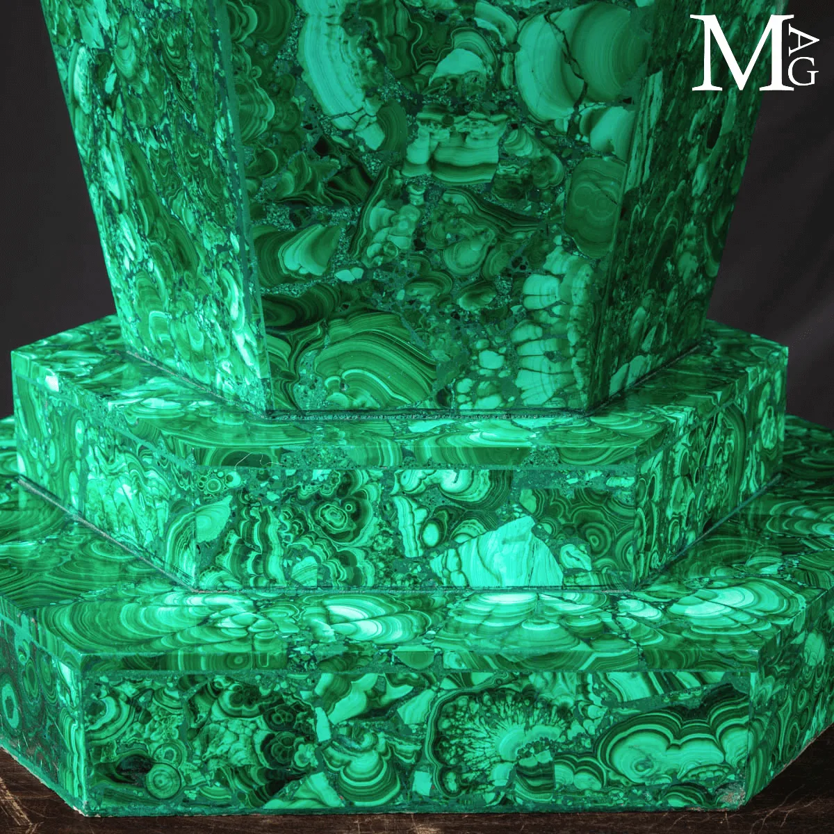 Vaso Imperiale in Malachite - Arredo Lapidario.