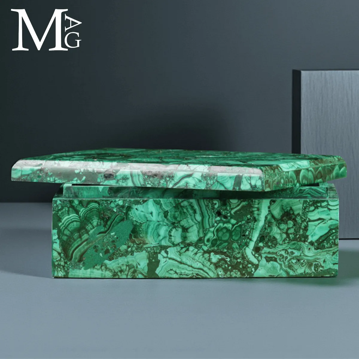 Scatola in Malachite – Lavorazione Artigianale di Qualità
