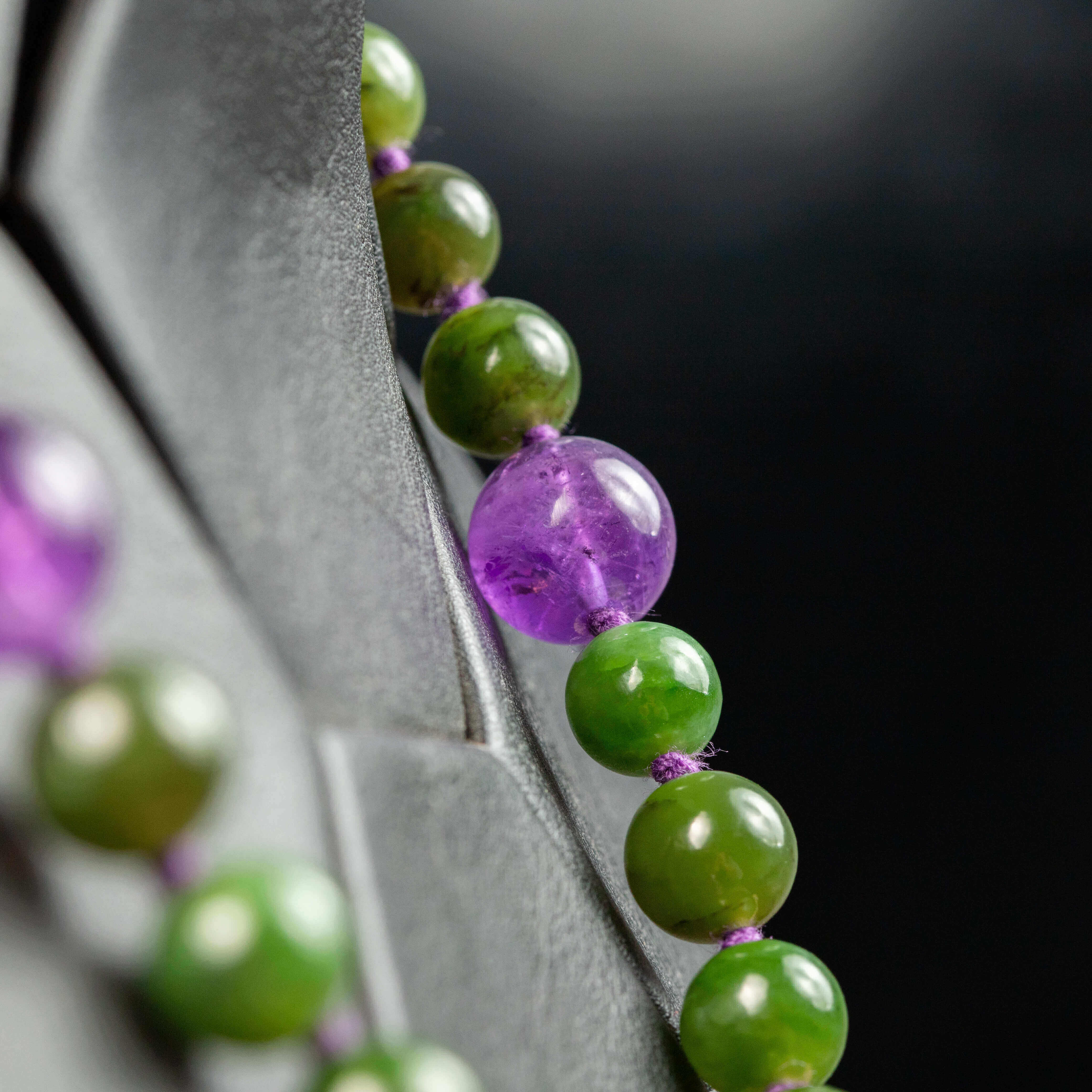 Collier Tour De Cou En Améthyste, Ambre Et Jade - Longueur 36-40 Cm - Occasion - Style Naturel